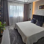 Stylish Loft - Skyline View In Onix Bucharest