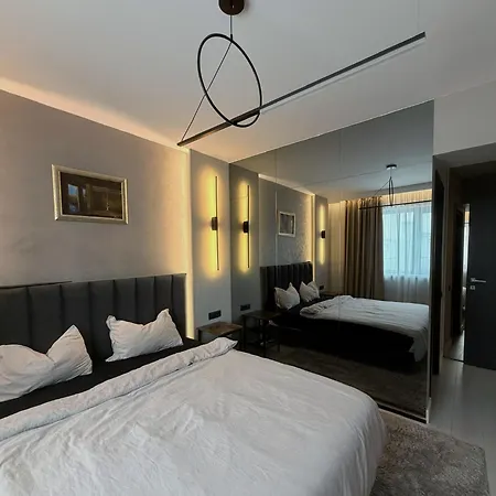 Stylish Loft - Skyline View In Onix *