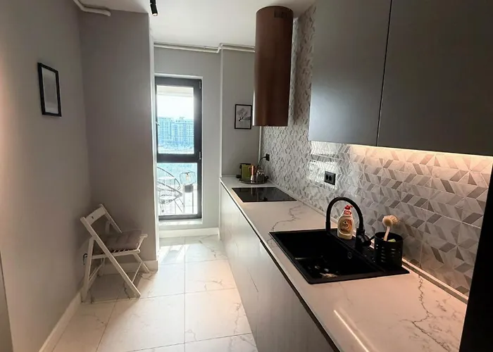 Stylish Loft - Skyline View In Onix Boekarest